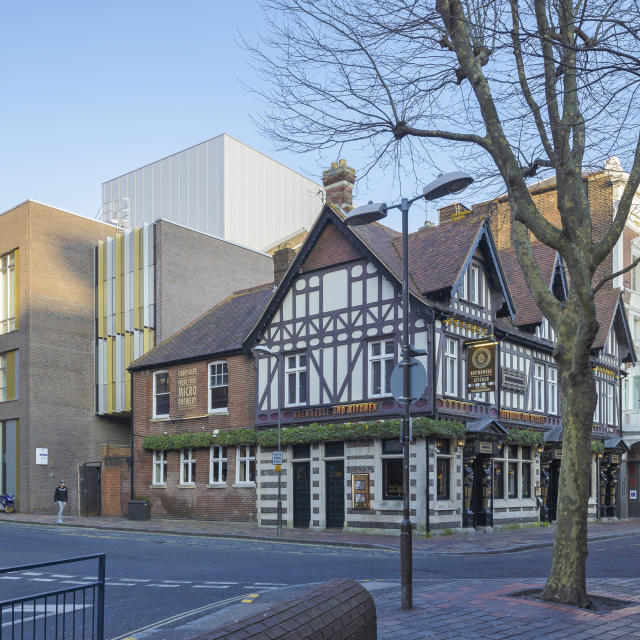 Portsmouth Theatres | What's on in Portsmouth | Theatres Online